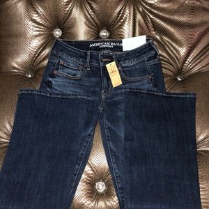 American Eagle Short Stretch Boyfriend Jeans